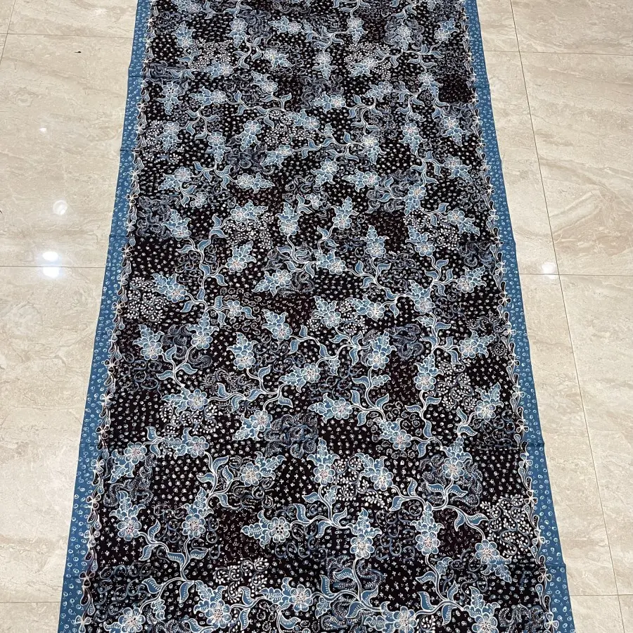 BATIK TULIS LASEM HITAM BIRU TOSCA ELEGANT CANTIK 1.webp