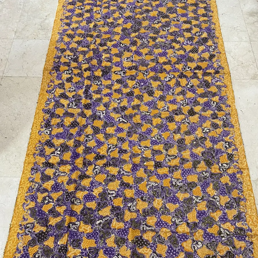 BATIK TULIS LASEM UNGU KUNING MOTIF MODERN 1.webp