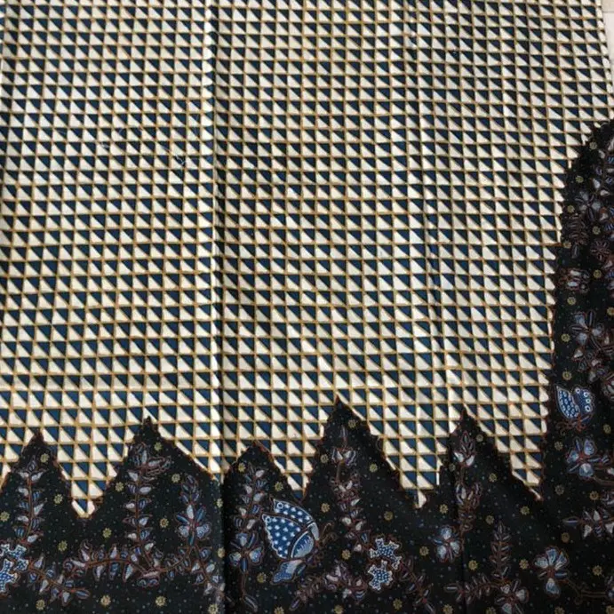 BATIK TULIS WARNA ALAM INDIGO GUNUNGAN 1.webp