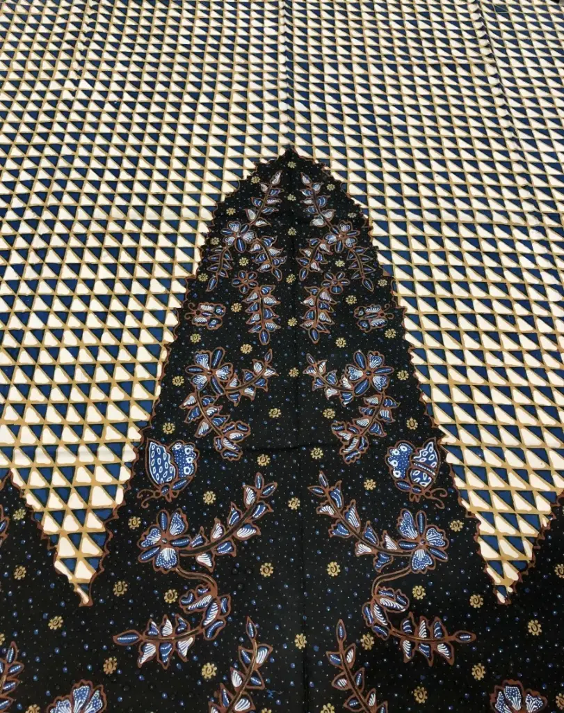 KAIN BATIK TULIS WARNA ALAM INDIGO GUNUNGAN