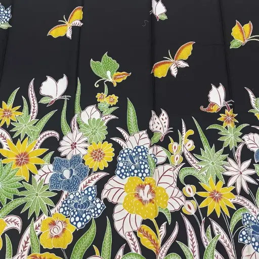 KAIN BATIK TULIS BUNGA LATAR HITAM COLORFUL